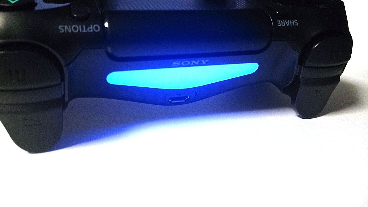 PS4 DUALSHOCK 4 ライトバーの輝度を暗く消す方法 | スターミント